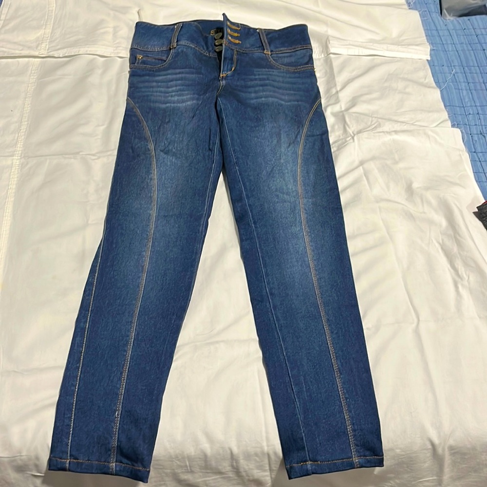 Studio F Women Jeans US Size 4 New